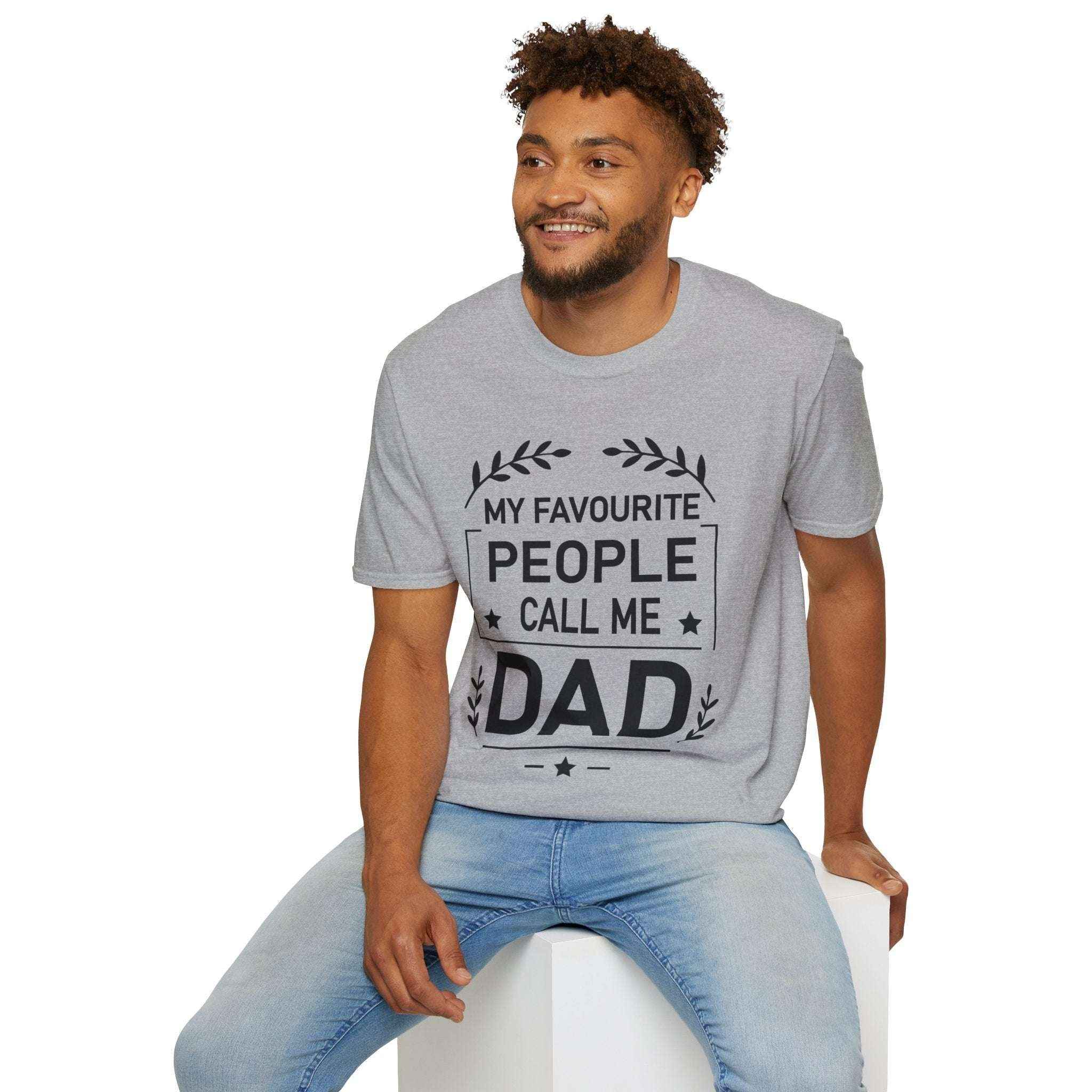 Dad Favourite People Men's lightweight T Shirt